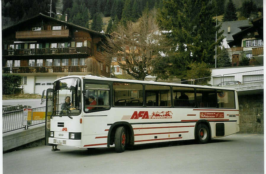 (084'303) - AFA Adelboden - Nr. 18/BE 25'753 - NAW/R&J (ex Autopostale, Mendrisio Nr. 38; ex Piotti, Balerna Nr. 38; ex AAGI Interlaken Nr. 38; ex Schmocker, Beatenberg Nr. 3) am 17. April 2006 beim Autobahnhof Adelboden