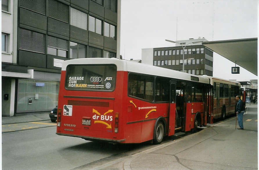 (084'608) - AAGK Koppigen - Nr. 6/BE 122'011 - Volvo/Lauber am 1. Mai 2006 beim Bahnhof Burgdorf