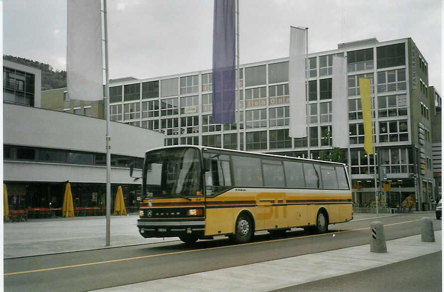 (084'629) - STI Thun - Nr. 44/BE 26'729 - Setra (ex AGS Sigriswil) am 6. Mai 2006 beim Bahnhof Thun