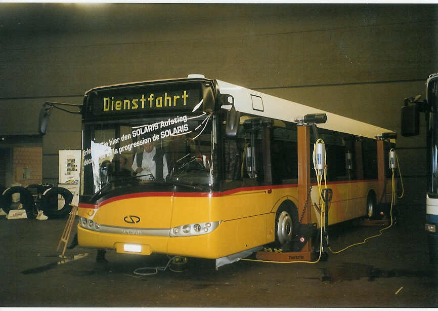 (084'719) - PostAuto Bern - BE 610'540 - Solaris am 8. Mai 2006 in Thun, Expo