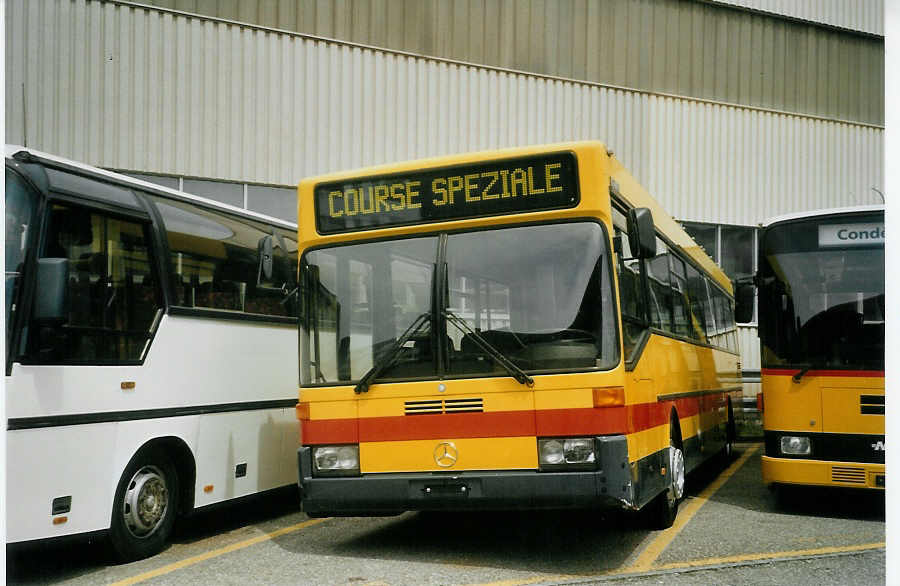 (084'919) - Lathion, Sion - Nr. 74 - Mercedes (ex AAGL Liestal Nr. 74) am 13. Mai 2006 in Biel, Rattinbus