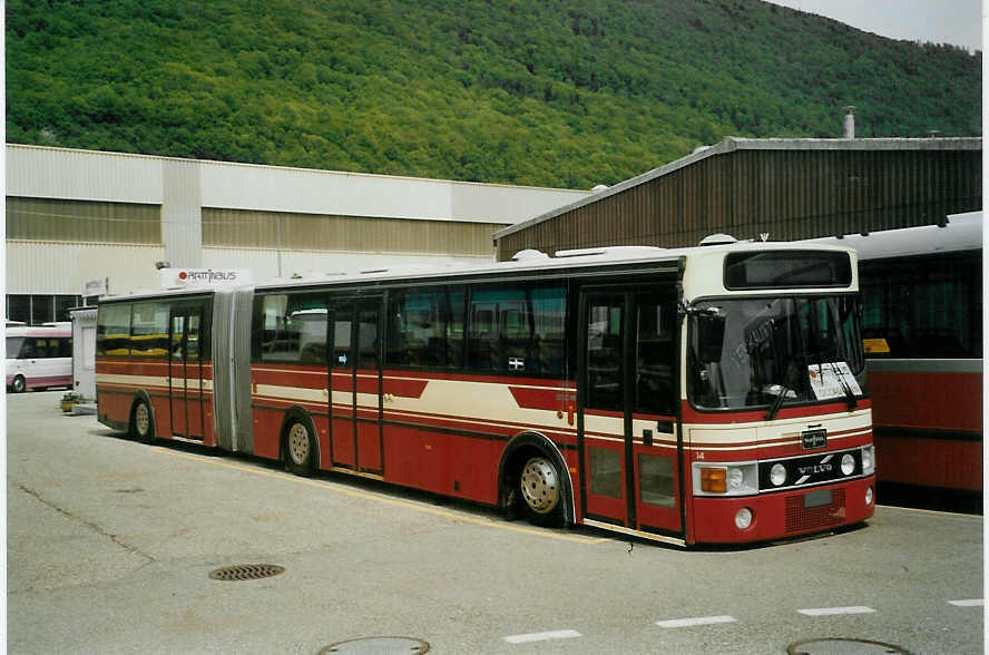 (084'922) - Peyer, Niederwangen - Nr. 14 - Volvo/Van Hool (ex ARAG Ruswil Nr. 14) am 13. Mai 2006 in Biel, Rattinbus