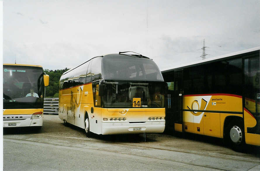 (085'102) - Wyss, Boningen - SO 134'207 - Neoplan am 13. Mai 2006 in Aarberg, Galva-Areal