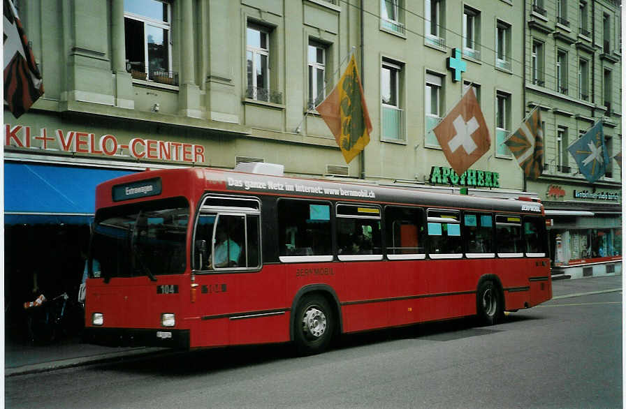 (085'514) - Bernmobil, Bern - Nr. 104/BE 500'104 - Volvo/R&J am 22. Mai 2006 in Bern, Hirschengraben