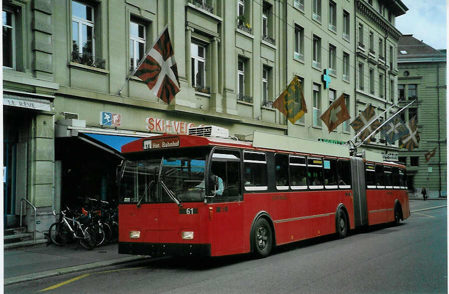 (085'515) - Bernmobil, Bern - Nr. 61 - FBW/Hess Gelenktrolleybus am 22. Mai 2006 in Bern, Hirschengraben