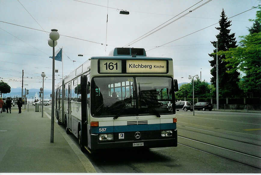 (085'601) - VBZ Zrich - Nr. 587/ZH 588'587 - Mercedes am 25. Mai 2006 in Zrich, Rentenanstalt