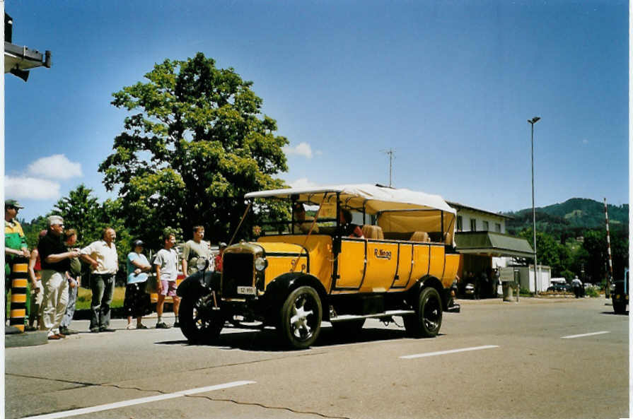 (086'620) - Rllin, Hirzel - SZ 955 - FBW/Seitz-Hess (ex RhV Altsttten Nr. 31; ex P 2881/1529) am 18. Juni 2006 in Hinwil, AMP