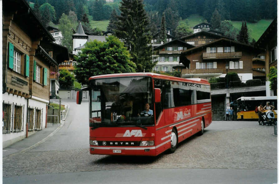 (087'301) - AFA Adelboden - Nr. 21/BE 26'701 - Setra (ex Nr. 7) am 16. Juli 2006 beim Autobahnhof Adelboden