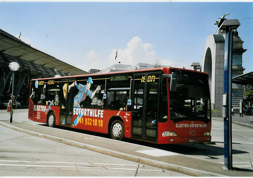 (087'505) - ARAG Ruswil - Nr. 1/LU 15'035 - Mercedes am 25. Juli 2006 beim Bahnhof Luzern