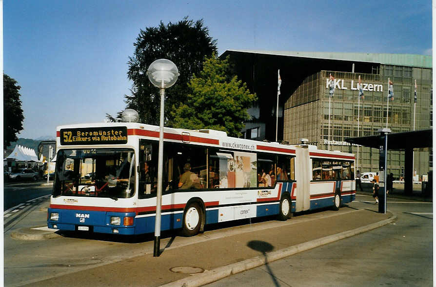 (087'626) - AAGR Rothenburg - Nr. 26/LU 15'739 - MAN am 25. Juli 2006 beim Bahnhof Luzern