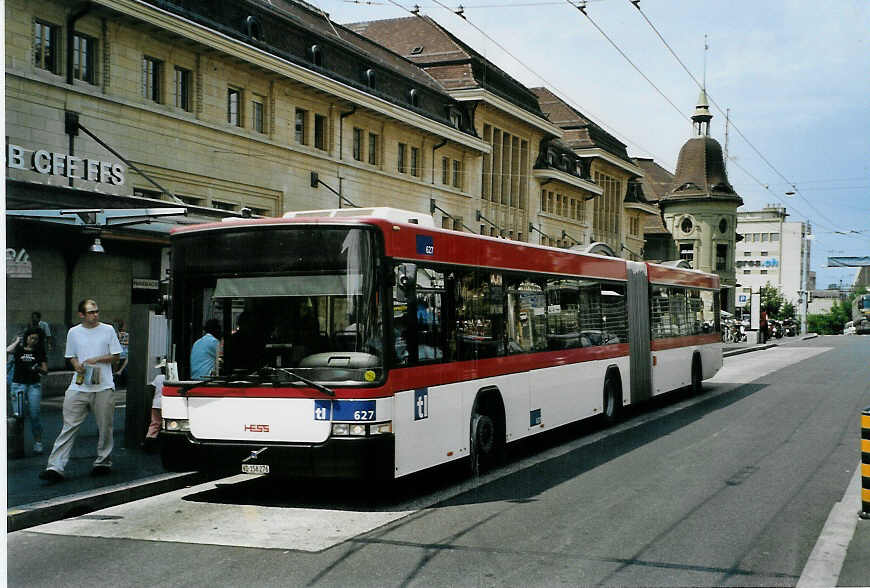 (087'835) - TL Lausanne (Hess, Bellach) - Nr. 627/VD 158'276 - Volvo/Hess am 26. Juli 2006 beim Bahnhof Lausanne