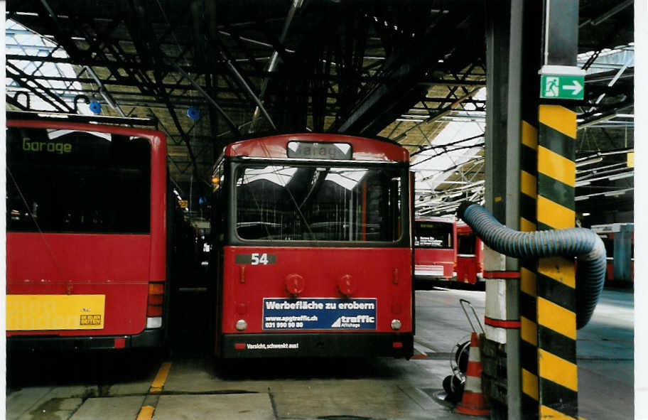 (088'237) - Bernmobil, Bern - Nr. 54 - FBW/Hess Gelenktrolleybus am 29. Juli 2006 in Bern, Eigergarage