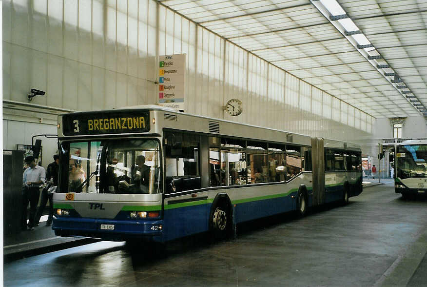 (088'607) - TPL Lugano - Nr. 42/TI 6365 - Neoplan am 2. August 2006 in Lugano, Centro