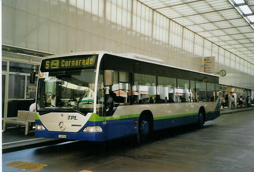 (088'610) - TPL Lugano - Nr. 5/TI 207'005 - Mercedes am 2. August 2006 in Lugano, Centro