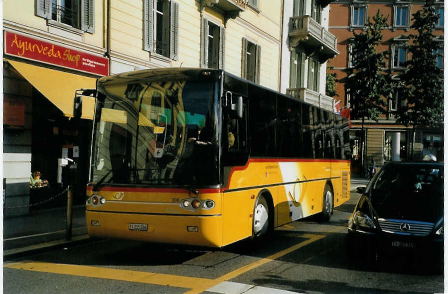 (088'626) - AutoPostale Ticino - Nr. 300/TI 215'206 - Rizzi-Bus (ex P 23'250) am 2. August 2006 in Lugano, Centro