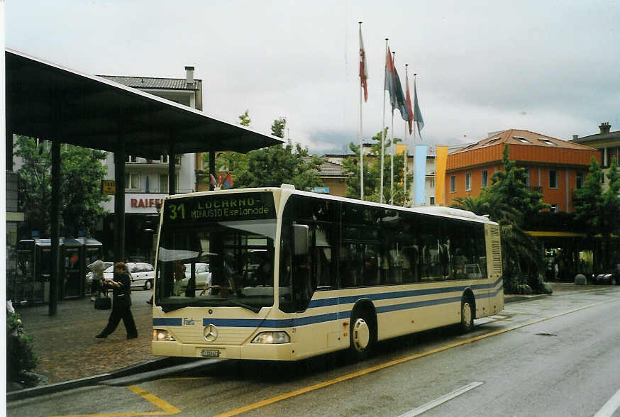 (088'704) - FART Locarno - Nr. 21/TI 310'421 - Mercedes am 3. August 2006 beim Bahnhof Locarno