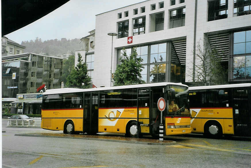 (088'709) - Chiesa, Riazzino - TI 1898 - Setra am 3. August 2006 beim Bahnhof Locarno