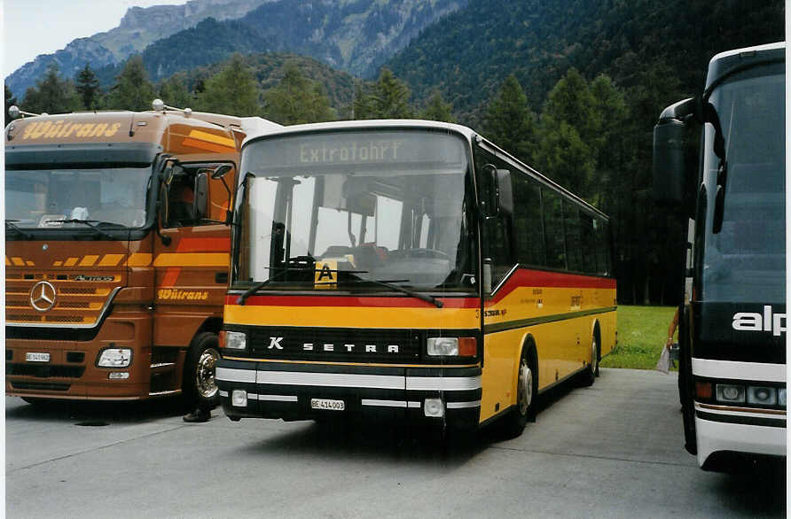 (089'406) - Klopfstein, Laupen - Nr. 3/BE 414'003 - Setra am 2. September 2006 in Interlaken, Flugplatz