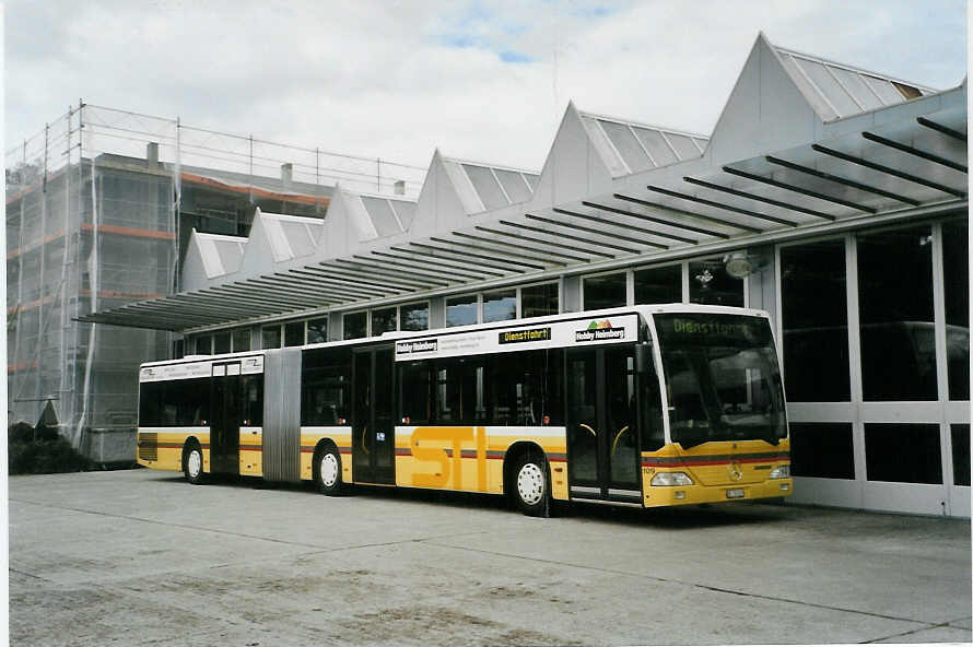 (089'432) - STI Thun - Nr. 109/BE 700'109 - Mercedes am 3. September 2006 in Thun, Garage