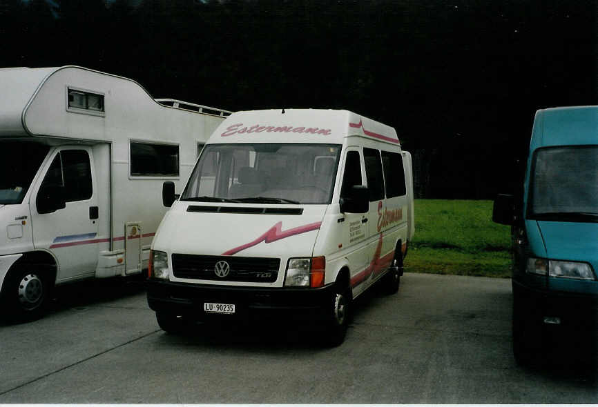 (089'529) - Estermann, Beromnster - LU 90'235 - VW am 3. September 2006 in Interlaken, Flugplatz