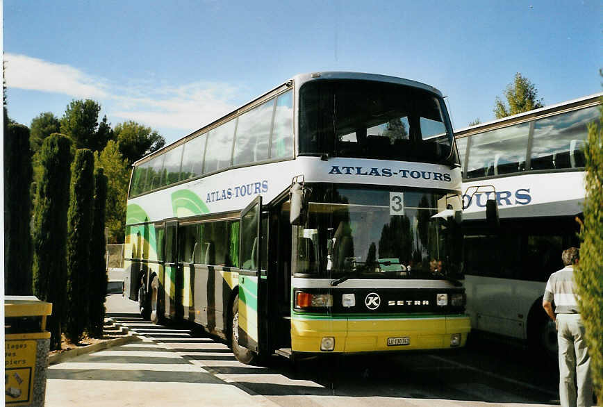 (089'905) - Aus der Schweiz: Atlas-Tours, Rothenburg - LU 130'741 - Setra am 4. Oktober 2006 in Nmes, Autobahnraststtte