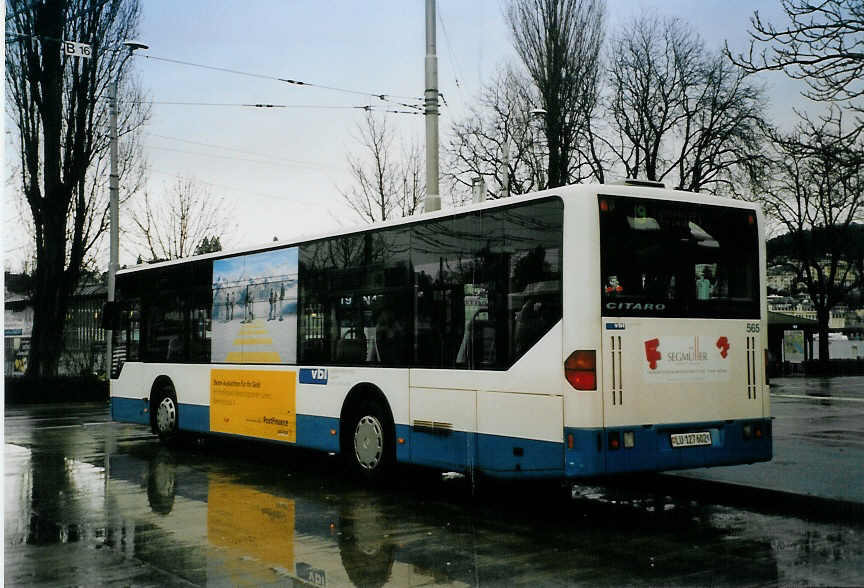 (091'302) - VBL Luzern - Nr. 565/LU 127'602 - Mercedes (ex Gowa, Luzern Nr. 65) am 1. Januar 2007 beim Bahnhof Luzern