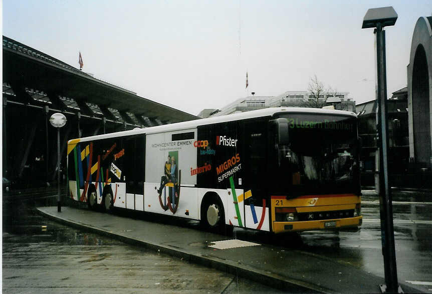 (091'304) - Bucheli, Kriens - Nr. 21/LU 15'010 - Setra am 1. Januar 2007 beim Bahnhof Luzern