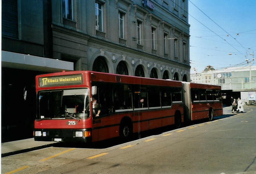 (091'611) - Bernmobil, Bern - Nr. 215/BE 513'215 - MAN am 14. Januar 2007 beim Bahnhof Bern