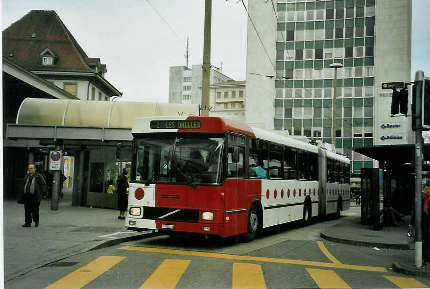 (092'105) - TPF Fribourg - Nr. 506/FR 300'410 - Volvo/Hess Gelenkduobus (ex TF Fribourg Nr. 106) am 17. Februar 2007 beim Bahnhof Fribourg