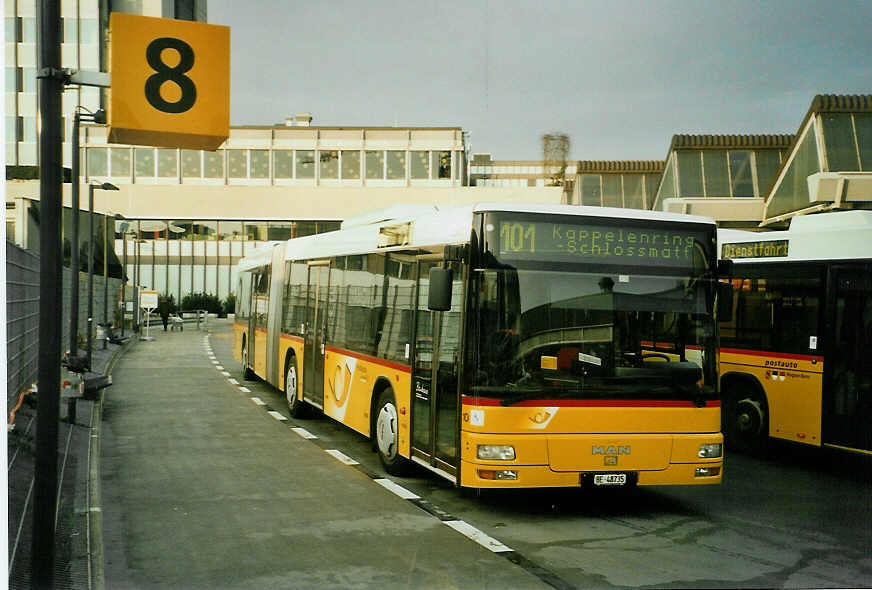 (092'135) - Steiner, Ortschwaben - Nr. 10/BE 48'735 - MAN am 19. Februar 2007 in Bern, Postautostation