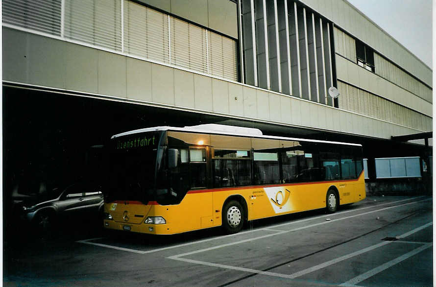 (092'513) - PostAuto Bern - Nr. 532/BE 615'595 - Mercedes (ex P 25'235) am 17. Mrz 2007 in Bern, Postautostation