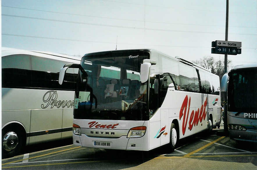 (092'803) - Aus Frankreich: Venet, Duerne - 235 ASW 69 - Setra am 17. Mrz 2007 in Genve, Palexpo