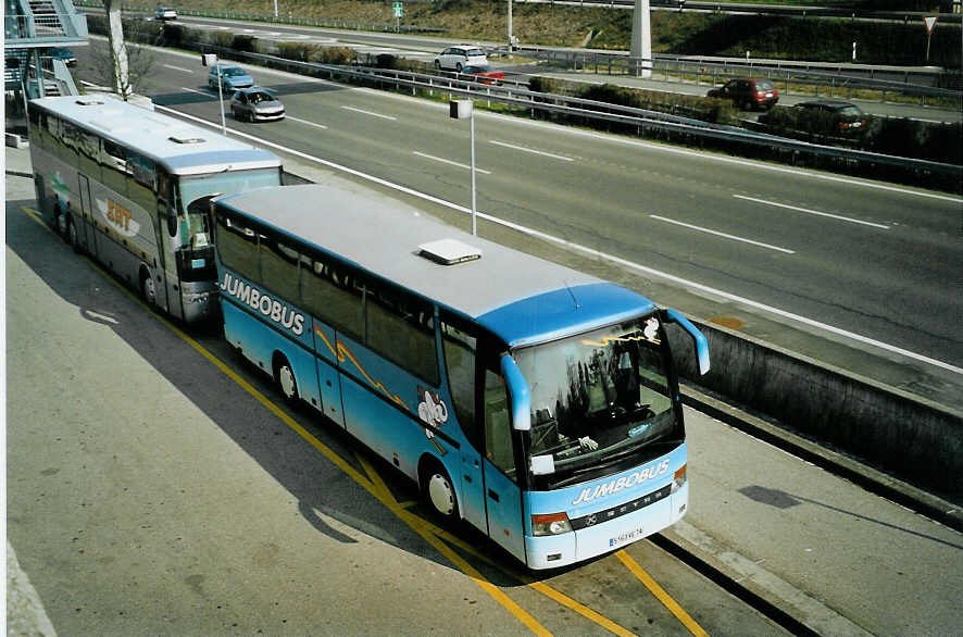 (092'805) - Aus Frankreich: Jumbobus, Annemasse - 5163 VE 74 - Setra am 17. Mrz 2007 in Genve, Aroport