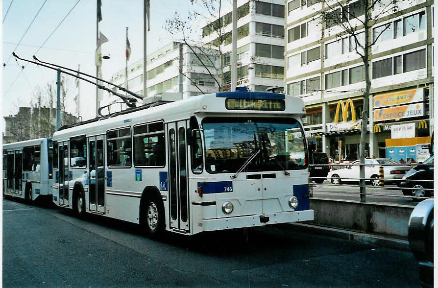 (092'923) - TL Lausanne - Nr. 746 - FBW/Hess Trolleybus am 17. Mrz 2007 beim Bahnhof Lausanne