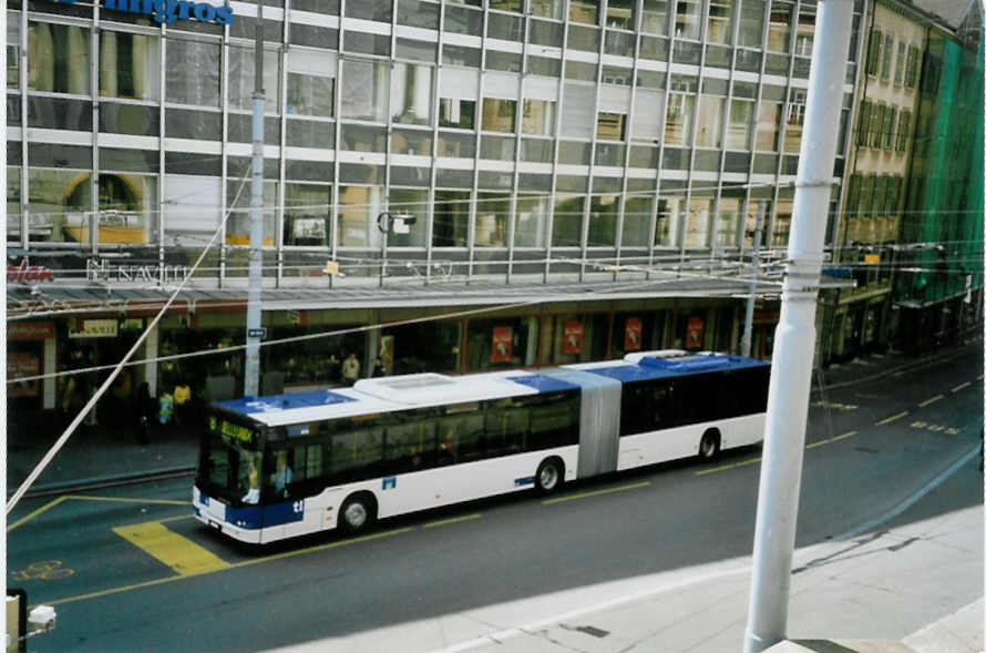 (093'705) - TL Lausanne - Nr. 614/VD 1574 - Neoplan am 7. April 2007 in Lausanne, Rue Neuve