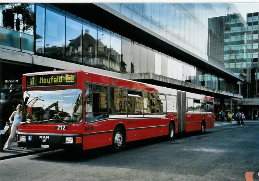 (094'517) - Bernmobil, Bern - Nr. 212/BE 513'212 - MAN am 13. Mai 2007 beim Bahnhof Bern