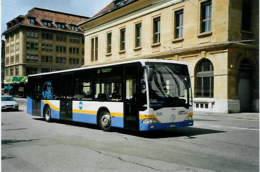 (094'910) - TC La Chaux-de-Fonds - Nr. 218/NE 27'218 - Mercedes am 27. Mai 2007 beim Bahnhof La Chaux-de-Fonds