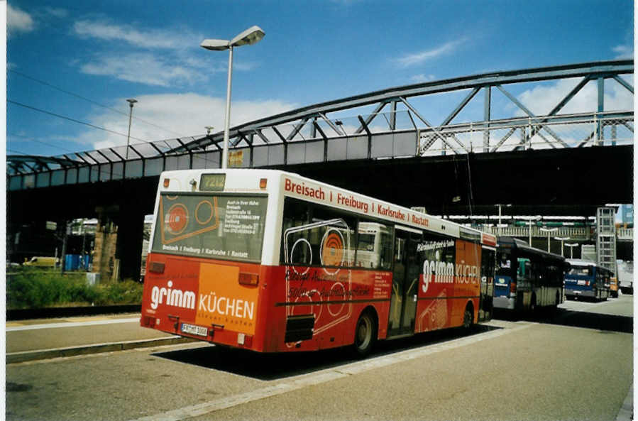 (096'028) - Magic Tours, Freiburg - FR-MT 1008 - Mercedes am 9. Juli 2007 beim Bahnhof Freiburg