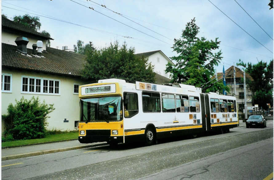 (096'525) - VBSH Schaffhausen - Nr. 117 - NAW/Hess Gelenktrolleybus am 21. Juli 2007 in Schaffhausen, Ebnat