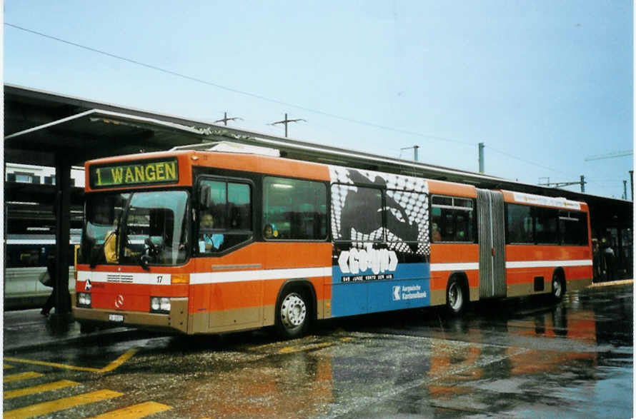 (096'529) - BOGG Wangen b.O. - Nr. 17/SO 20'572 - Mercedes/Hess (ex AGO Olten Nr. 17) am 21. Juli 2007 beim Bahnhof Olten