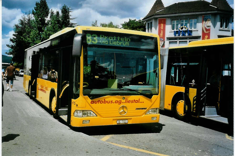 (096'607) - AAGL Liestal - Nr. 75/BL 7323 - Mercedes am 22. Juli 2007 beim Bahnhof Liestal