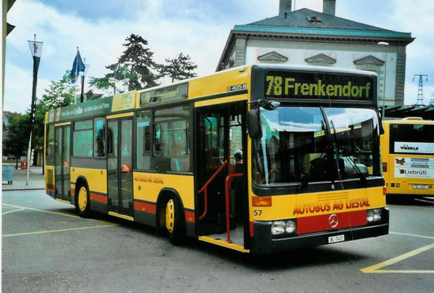 (096'613) - AAGL Liestal - Nr. 57/BL 7417 - Mercedes am 22. Juli 2007 beim Bahnhof Liestal