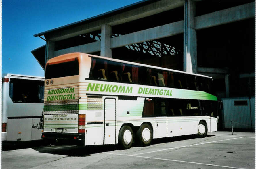 (096'918) - Neukomm, Horboden - BE 202'815 - Neoplan am 26. Juli 2007 in Thun, Grabengut