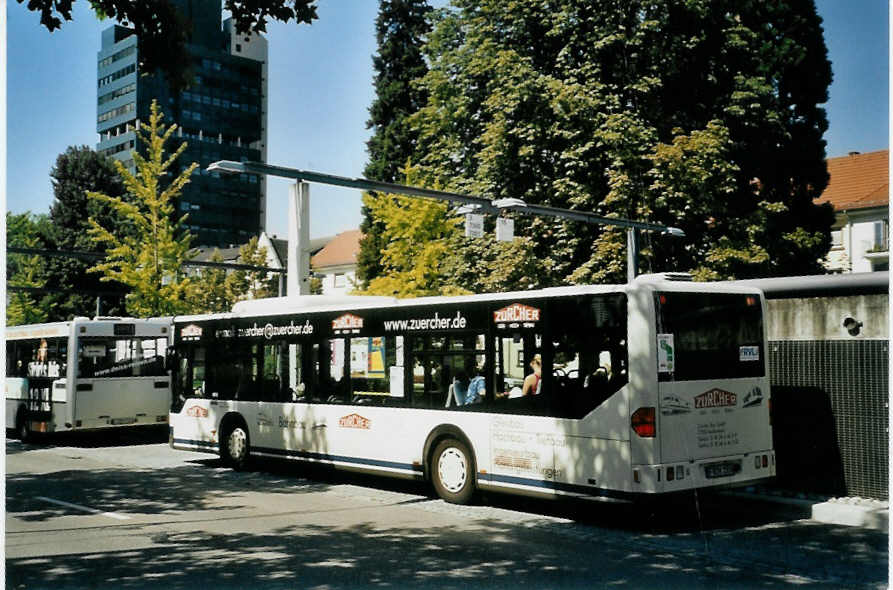 (097'029) - SWEG Lahr - FR-H 1556 - Mercedes am 6. August 2007 beim Bahnhof Lrrach