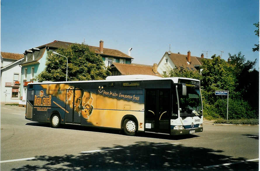 (097'105) - SWEG Lahr - FR-H 1154 - Mercedes am 6. August 2007 beim Bahnhof Lrrach