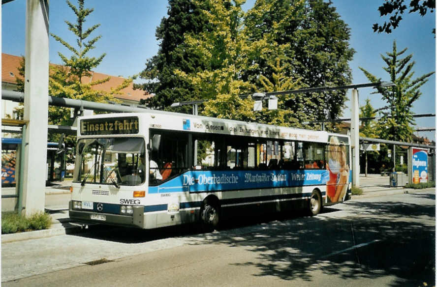 (097'106) - SWEG Lahr - FR-H 1415 - Mercedes am 6. August 2007 beim Bahnhof Lrrach