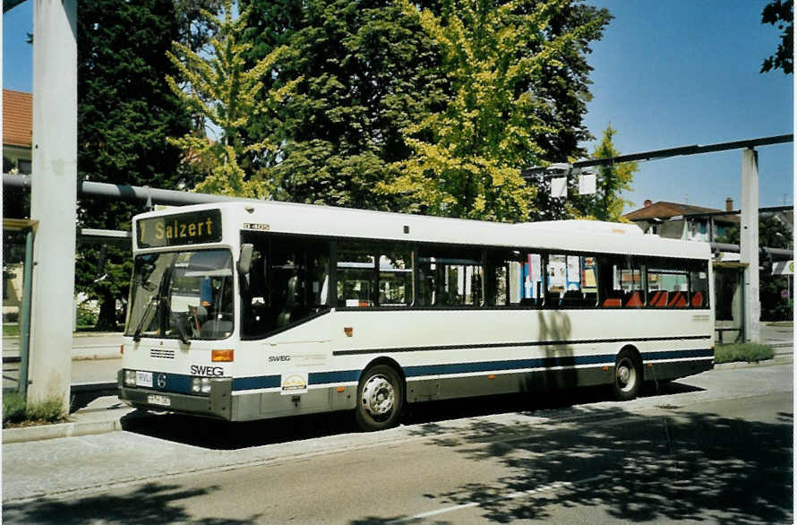 (097'111) - SWEG Lahr - FR-H 1387 - Mercedes am 6. August 2007 beim Bahnhof Lrrach