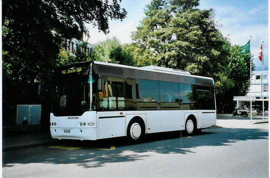 (097'504) - RTB Altsttten - SG 295'600 - Neoplan am 18. August 2007 beim Bahnhof Buchs