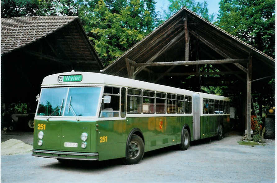 (098'423) - SVB Bern (TVB) - Nr. 251/BE 113'251 - FBW/SWS-R&J am 9. September 2007 in Oberburg, Ziegelgut