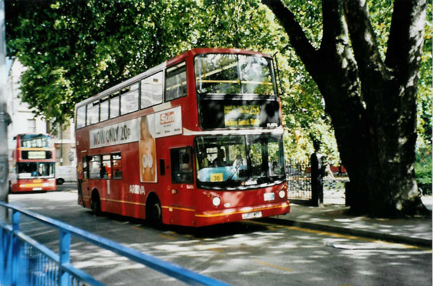 (099'013) - ARRIVA - Nr. DLA 376/LJ03 MTY - DAF am 25. September 2007 in London, Euston